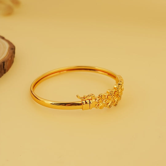 Elegant Vintage-Inspired Hollow Bangle
