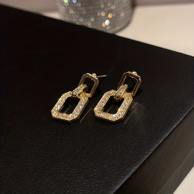 Dangle Earrings with Sparkling Rhinestones