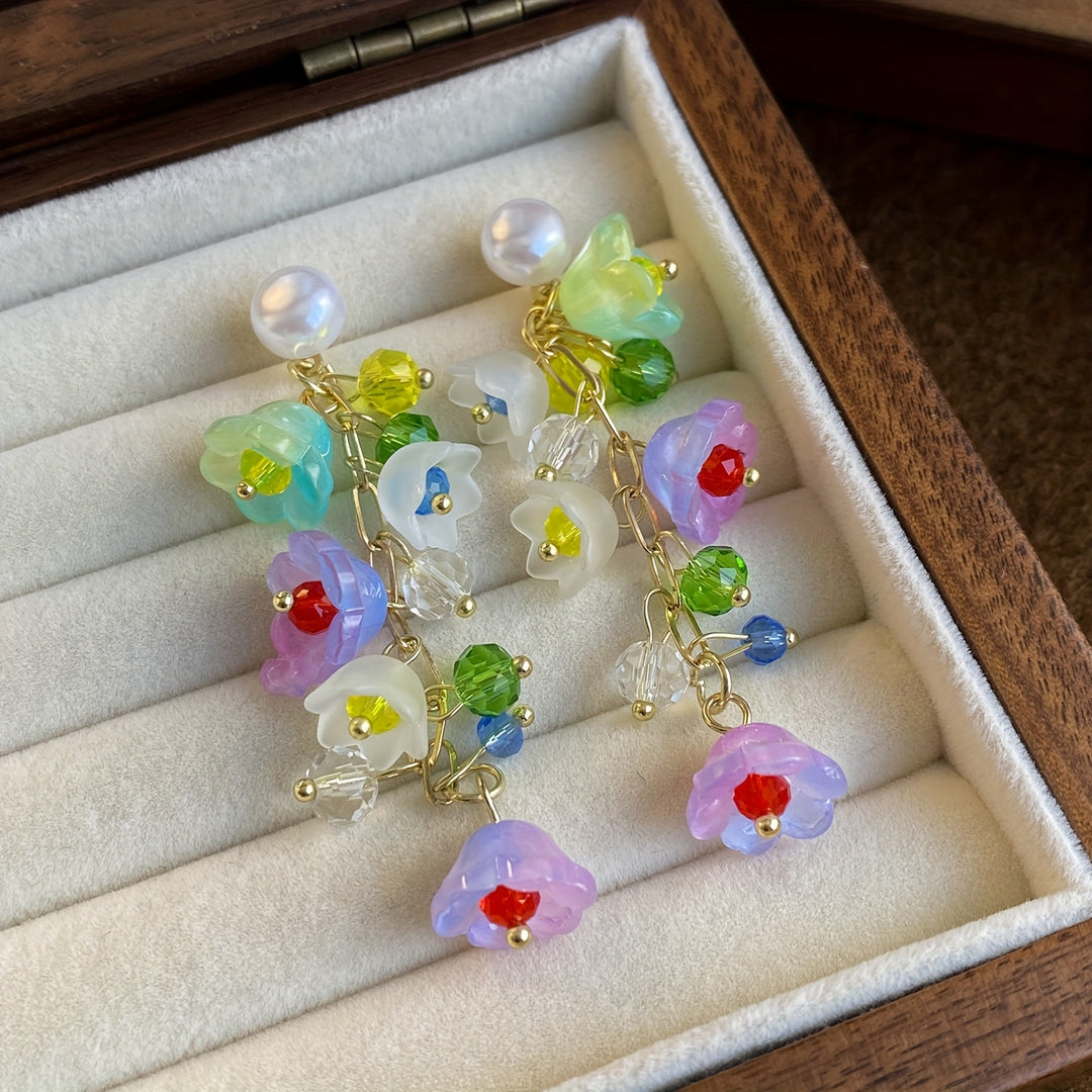 Pair of Elegant Floral Tassel Earrings