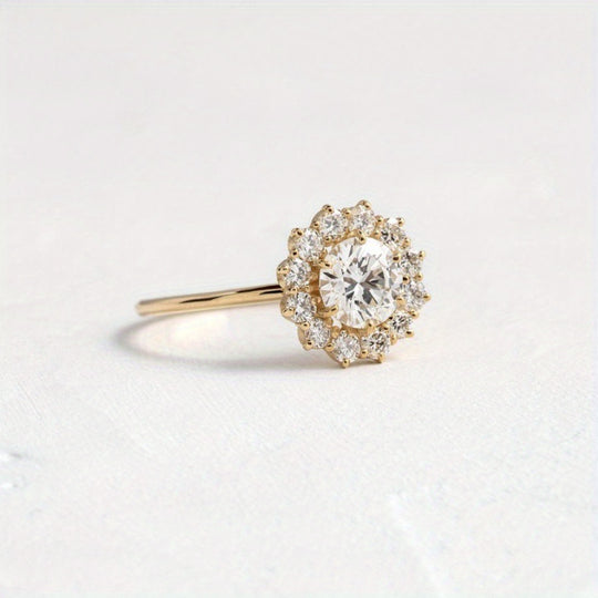 Stylish And Timeless Zirconia Ring
