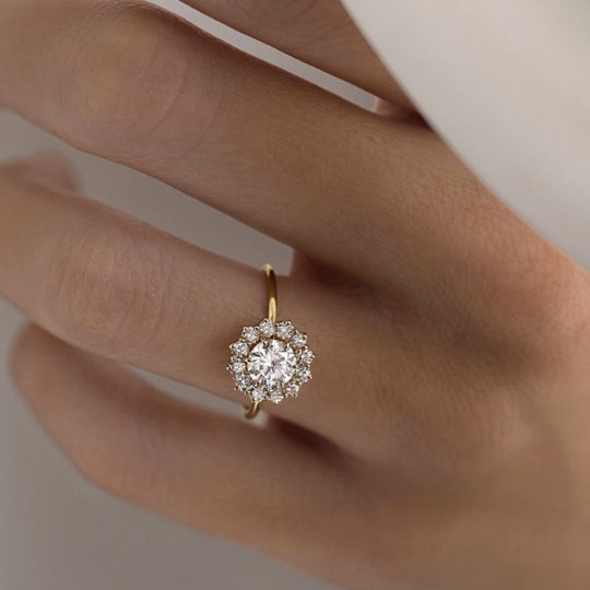Stylish And Timeless Zirconia Ring