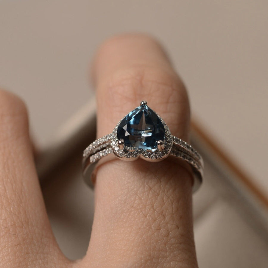 Stylish Classic Heart Ring Set