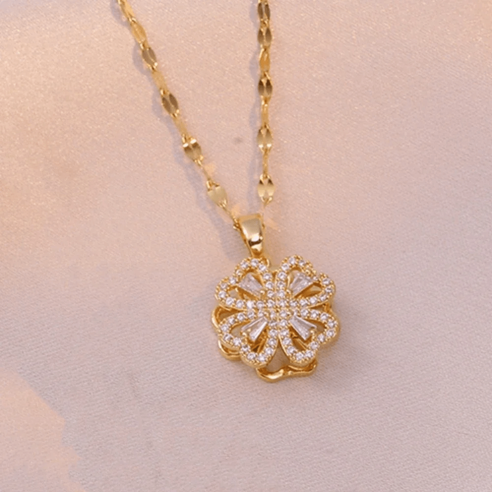 Rotatable Green Clover Pendant Necklace