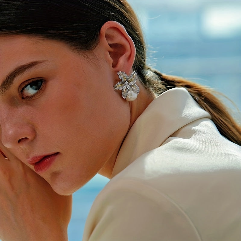 Sophisticated Two-Tone Flower Pearl Earrings