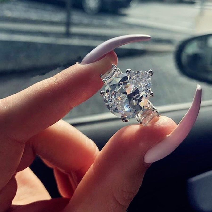 Elegant Water Drop Ring