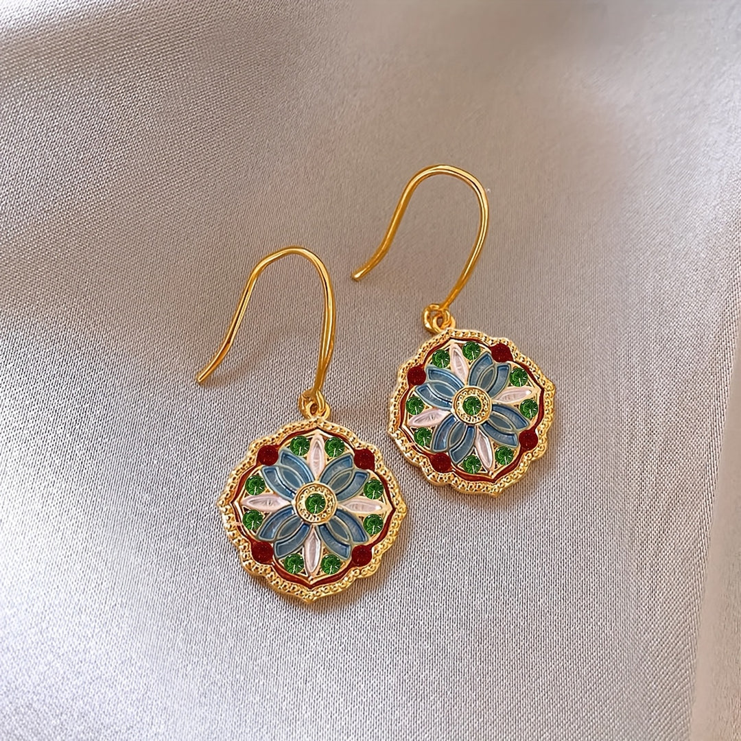 Pair Elegant Floral Earrings