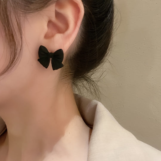 Elegant Black Bow Dangle Earrings