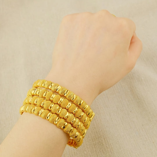 Fashionable Pea Design Bracelet