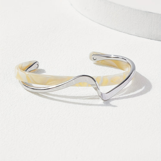 Golden Minimalist Wave Shape Cuff Bangle