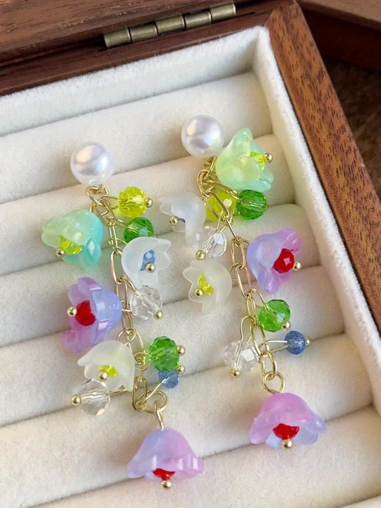 Pair of Elegant Floral Tassel Earrings