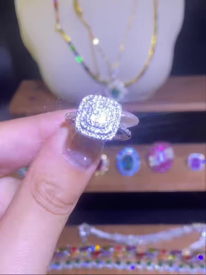 Luxury Full White Zirconia Ring
