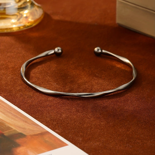 Simple Style Geometric Twisted Bangle