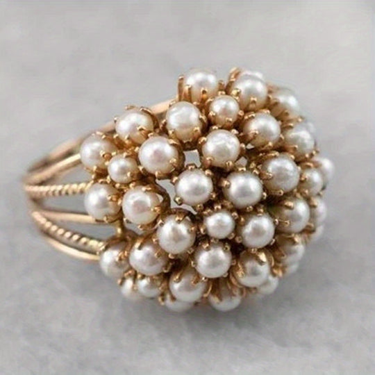 Elegant Fashion Inlaid Pearl Ring
