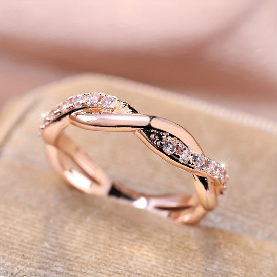 Luxurious Zirconia Twist Ring