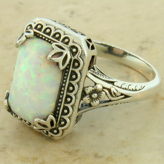 Chic Vintage Ring