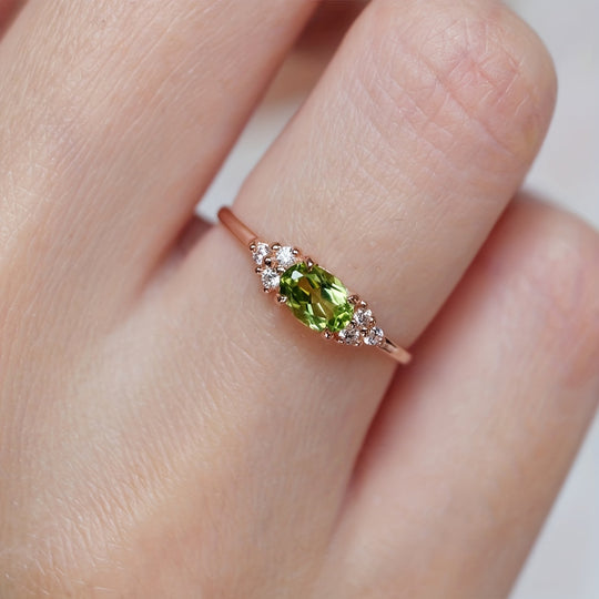 Inlaid Oval Synthetic Zirconia Ring