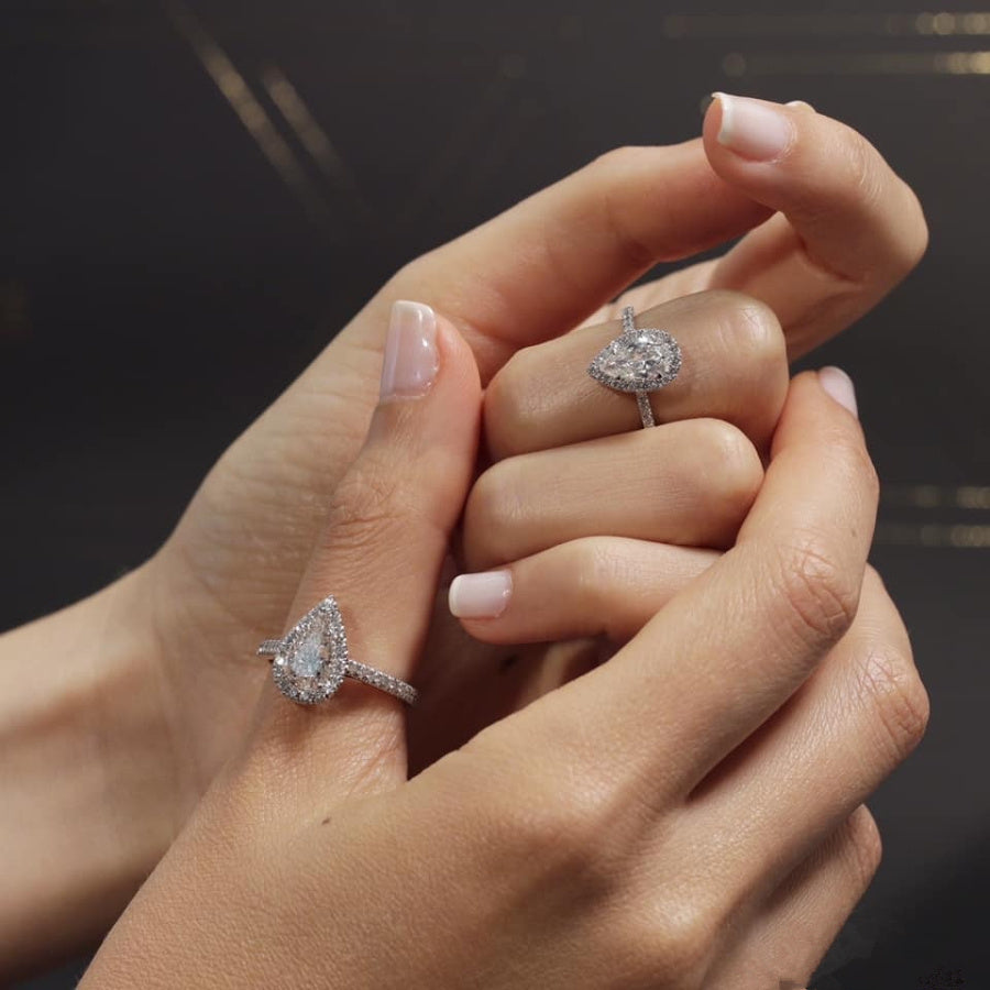 Fashionable Inlaid Water Drop Ring Set