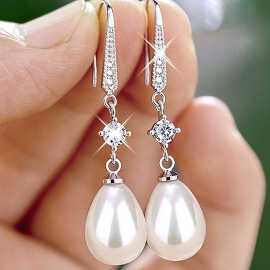 Elegant Pearl Pendant Dangle Earrings