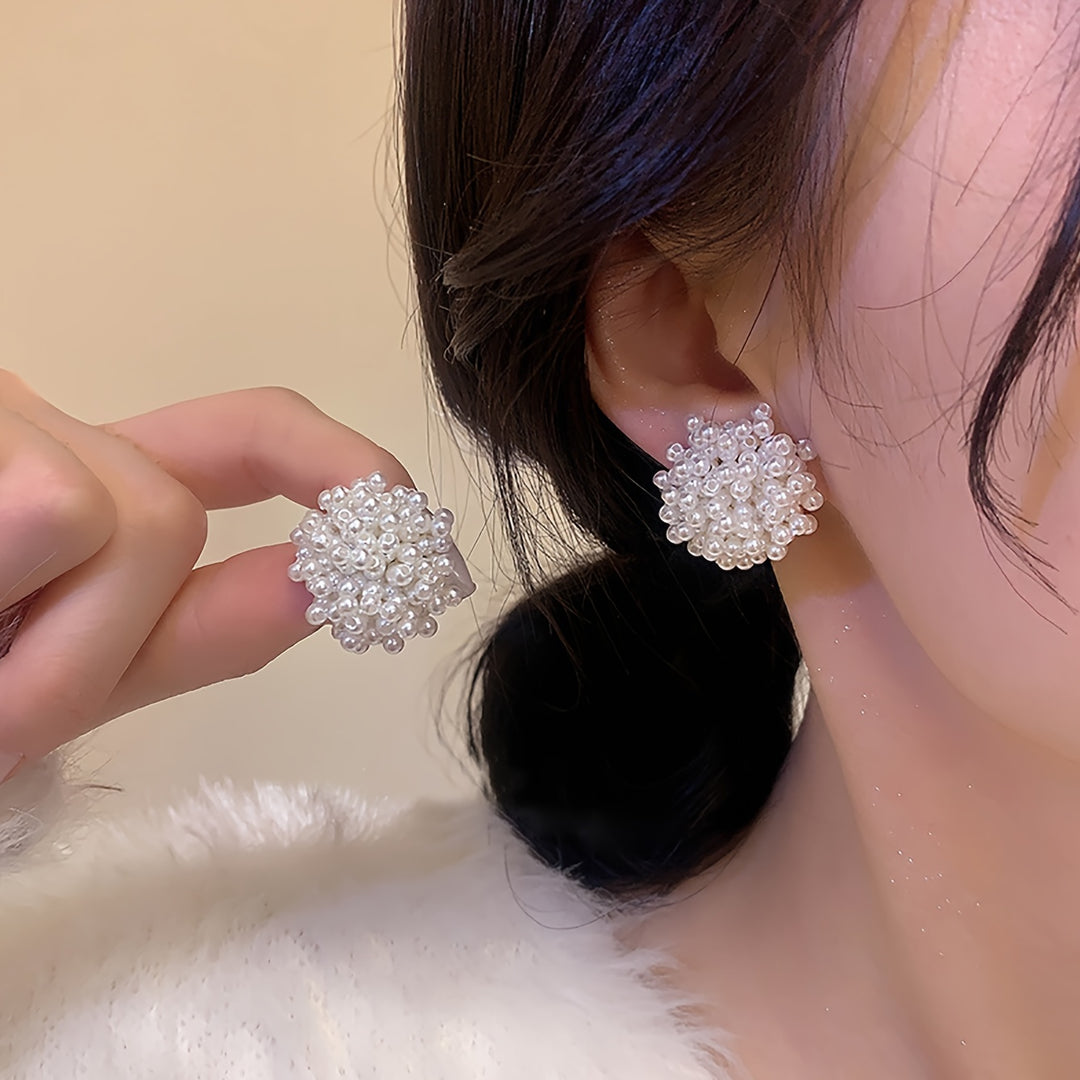 Fashionable Chic Faux Pearl Stud Earrings