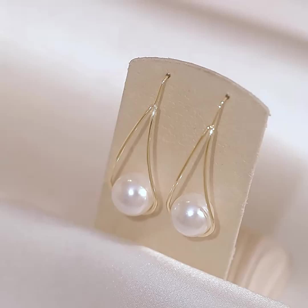 Water Drop Imitation Pearl Hoop Earrings