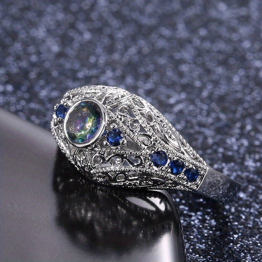 Retro Inlaid Zirconia Ring