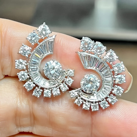 Chic Luxury Spiral Zirconia Earrings