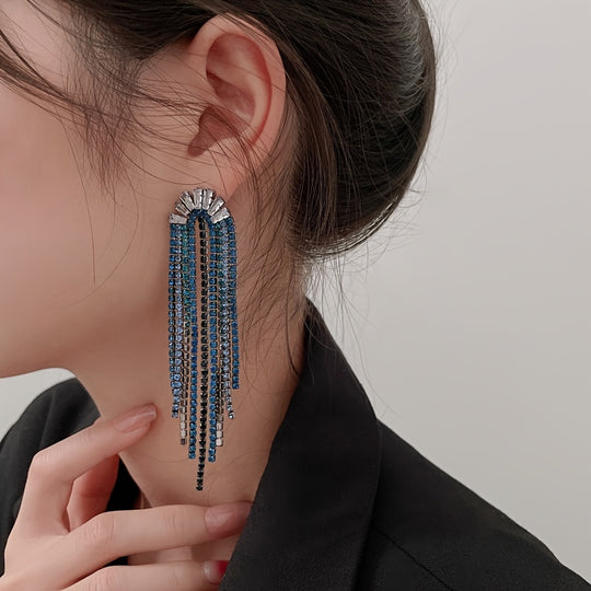 Luxurious and Elegant U-shaped Tassel Earrings