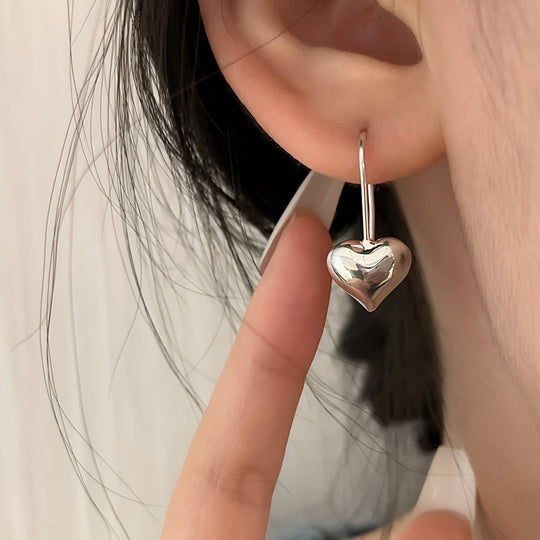 Minimalist & Stylish Heart Earrings