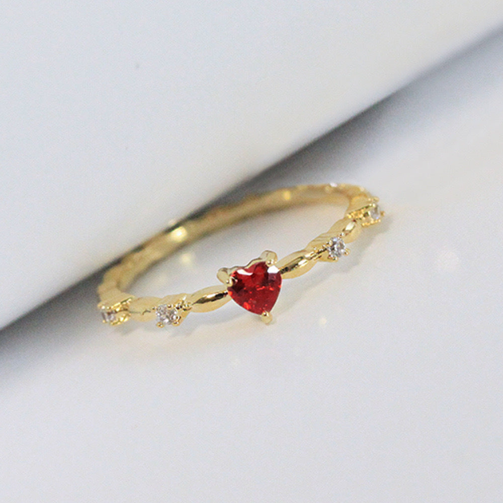 Stylish & Simple Heart Ring