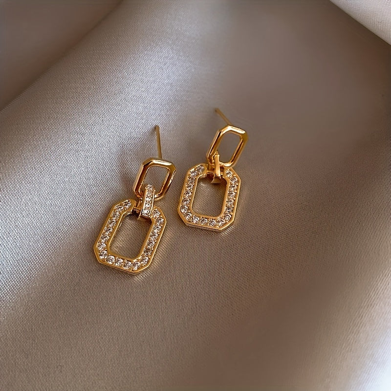 Dangle Earrings with Sparkling Rhinestones