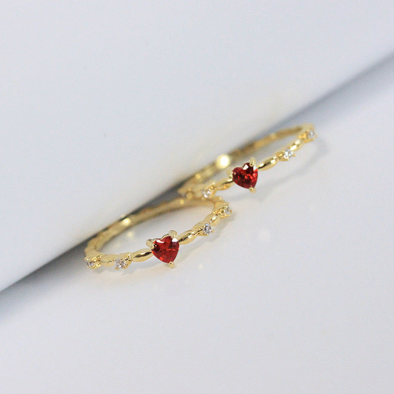 Stylish & Simple Heart Ring