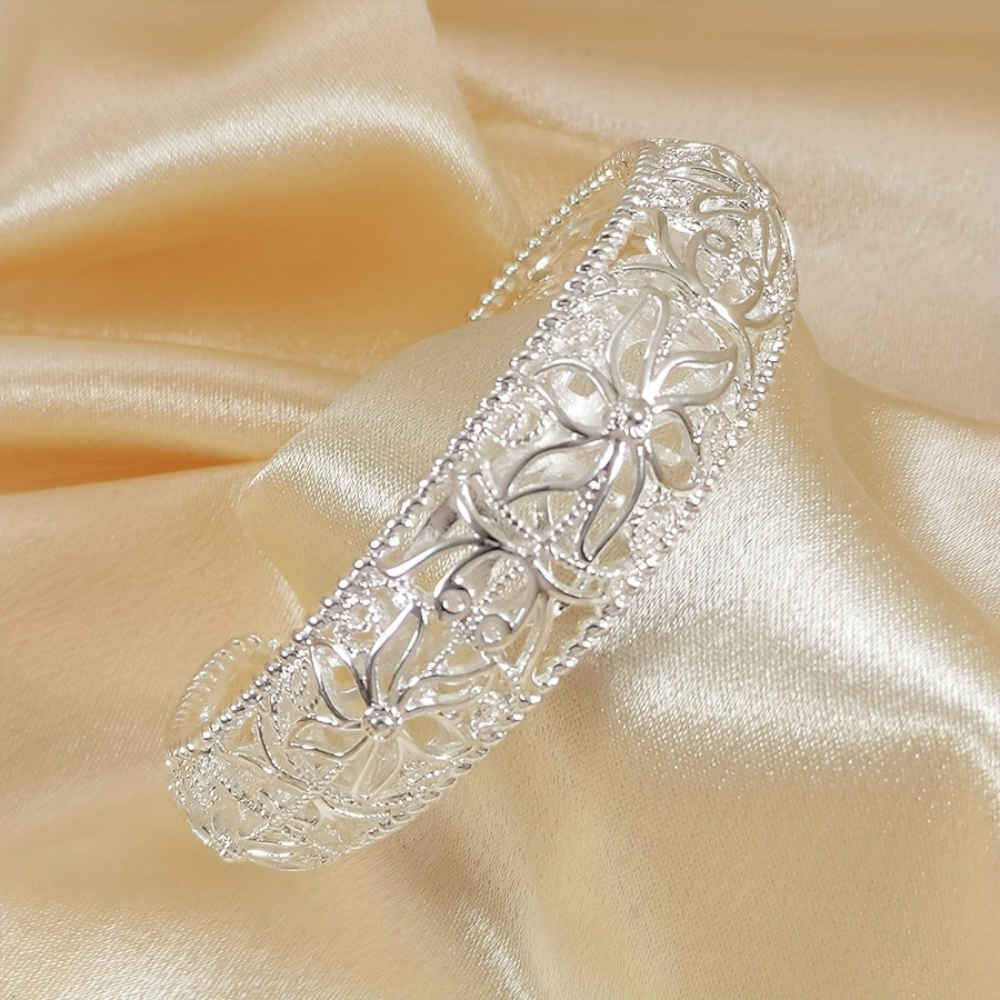 Intricate Silvery Floral Open Bracelet