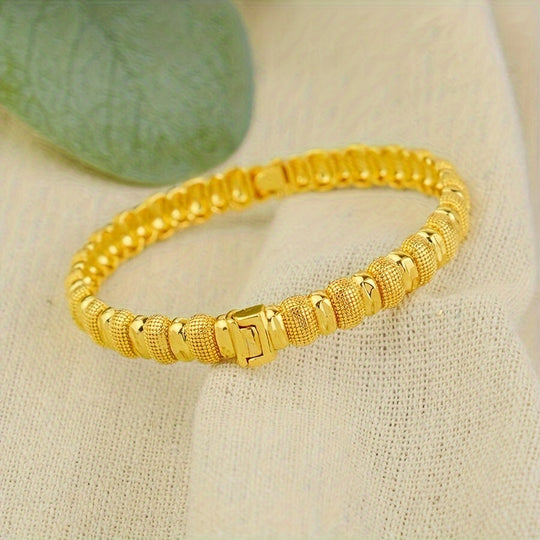 Fashionable Pea Design Bracelet